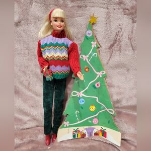 Tree trimming Barbie